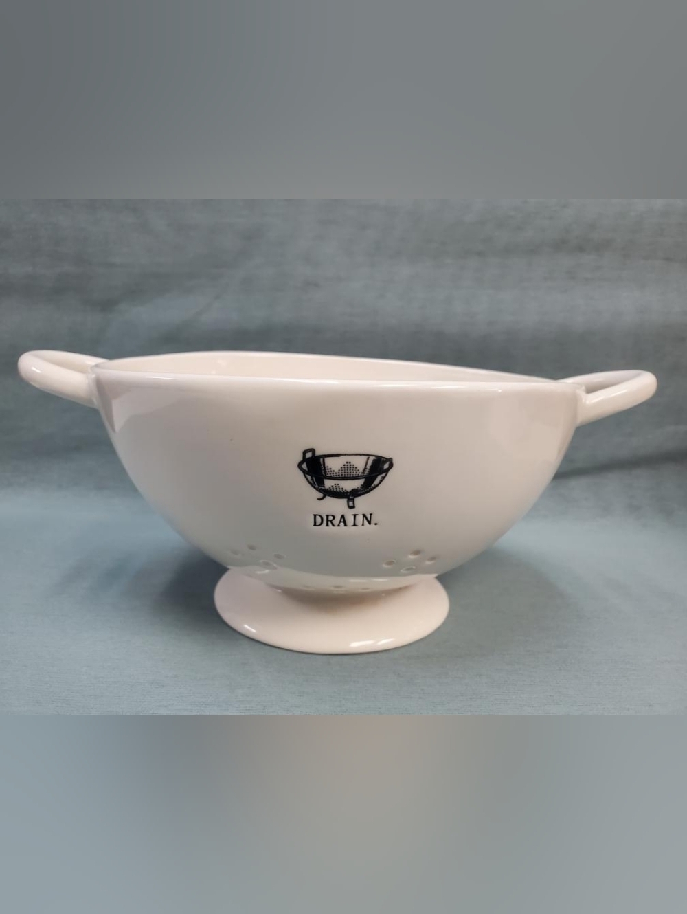 Rae Dunn Magenta Collander